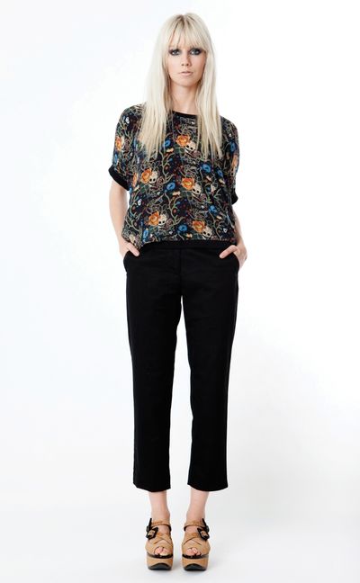 									SKULL DUGGERY 'DOUBLE TAKE' TOP
								, 			CLAM DIGGER 'WALK THE LINE' PANT
			