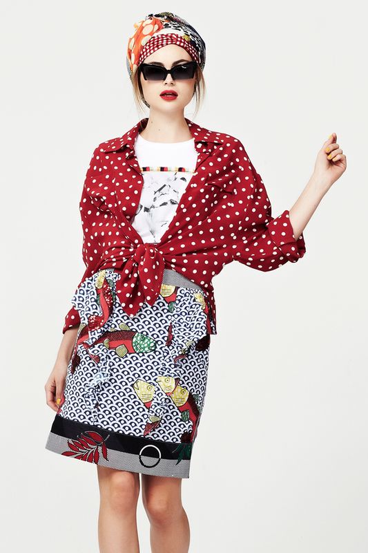 									WHAT'S SPOT TO LIKE 'SPOT TALENT' SHIRT
								, 			CLUB TROPICANA 'CARMEN OF EDEN' TSHIRT
								, 			FISH UPON A STAR 'MINI SEA' SKIRT
			