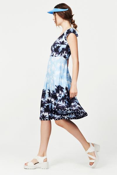 									BEACHED BLONDE 'TROPICAL ARGUMENT' DRESS
			