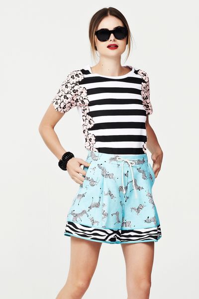 									ALL STRIPED UP 'HIBISCUS NATION' TSHIRT
								, 			ZEBRA CROSSING 'ABBEY ROAD' SHORTS
			