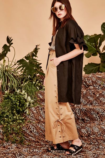 									INDIAN SUMMER SHIRT
								, 			MIXED METAL SUNGLASSES
								, 			MAKE IT SHINE TOP
								, 			POWER TO THE TROUSER
			