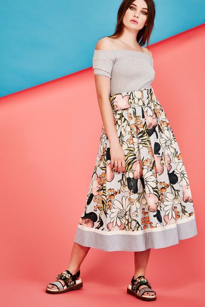 									SHOULDER LEAN TOP
								, 			SECRET GARDEN PARTY SKIRT
			