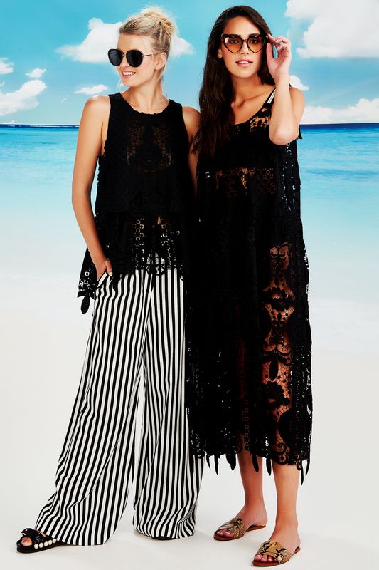 									DRESS LEAVE DRESS
								, 			TOP RIGHT NOW TOP
								, 			DOWN THE LINE PANTS
			