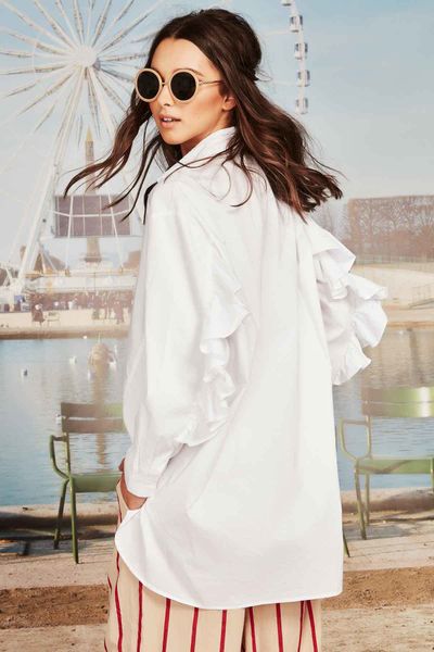 									IT'S A SHIRT SHOW SHIRT
								, 			TURN IT UP PANTS
			