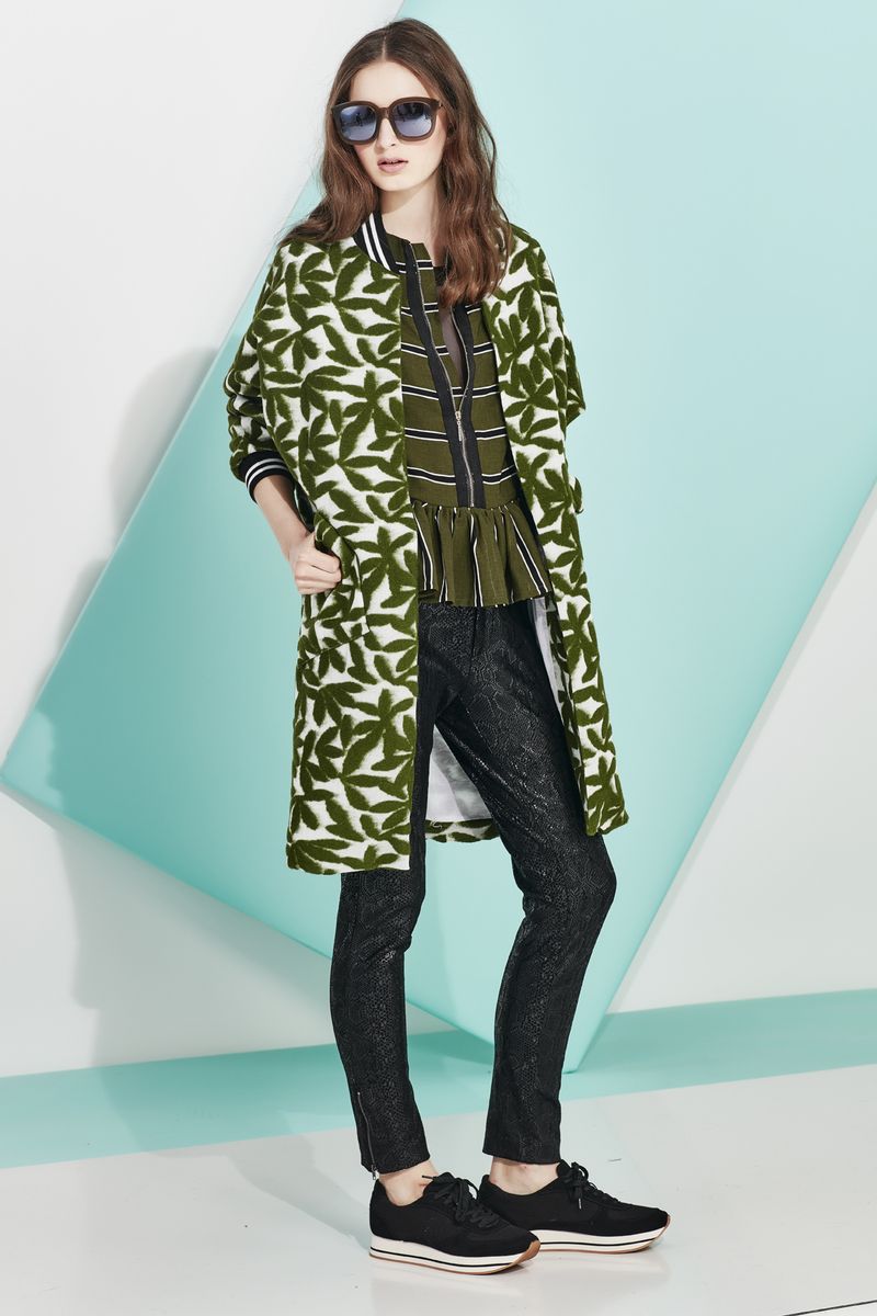 									DONNIE DARKO SUNGLASSES
								, 			THE NEVERENDING SPORTY COAT
								, 			LOVE AND ZIP HOP PANT
			