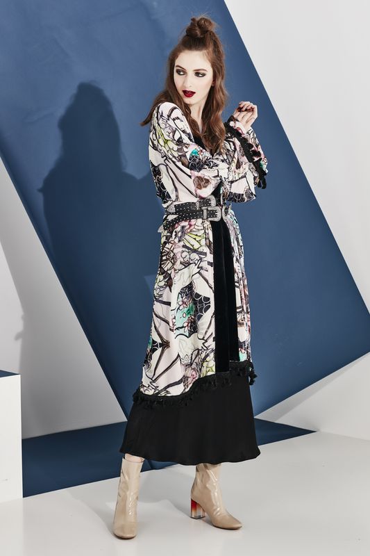 									THE ROYAL LUSH KIMONO
								, 			SEX AND THE SLINKY DRESS
			