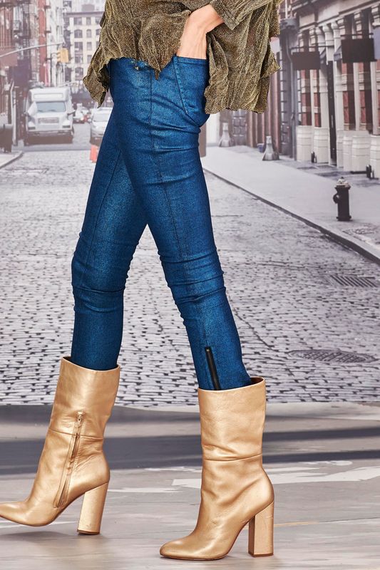 									JEAN OR GEM?
								, 			GOLD DUST TOP
			
