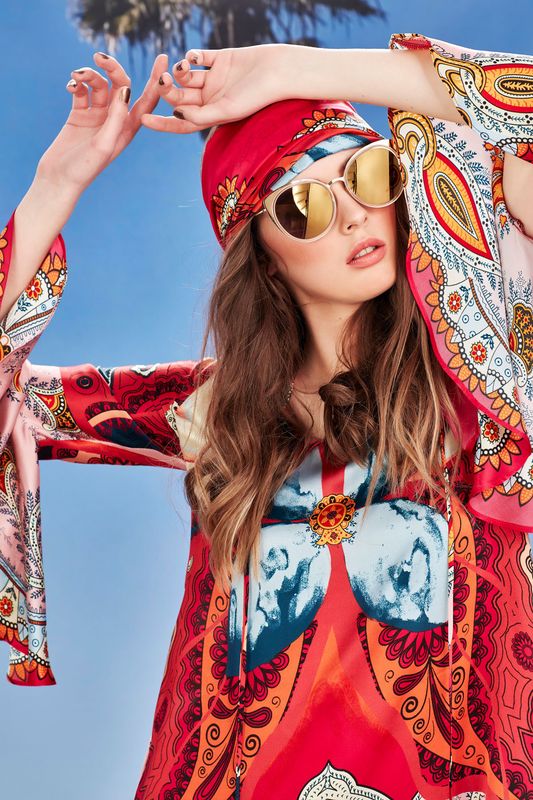 									RUFFLE ACCENTS DRESS
								, 			NO SCARFIES HERE SCARF
								, 			MIXED METAL SUNGLASSES
			