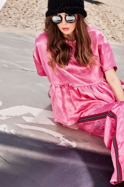 									I SEE PISCES TOP
								, 			PASS THE BAR SUNGLASSES
								, 			SCORPIO TALES TROUSER
			