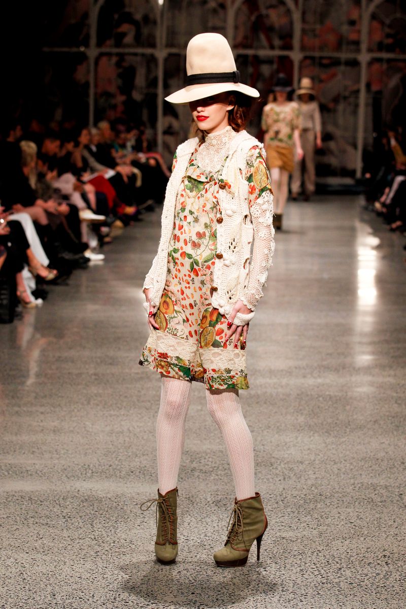 									Haystack 'Vest Coastal' Top
								, 			Berry Pie 'Berry Delight' Dress
			