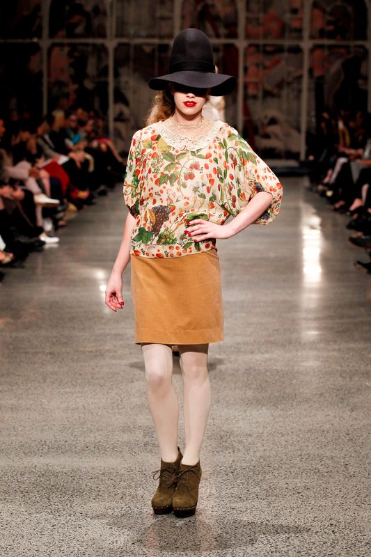 									Berry Pie 'Brambleberry' Top
								, 			Tobacconist 'Square Dance' Skirt
			