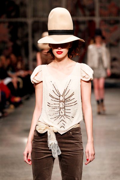 									Comanche 'Broken Arrow' Top
								, 			Rawhide 'Norma Jean' Pant
			