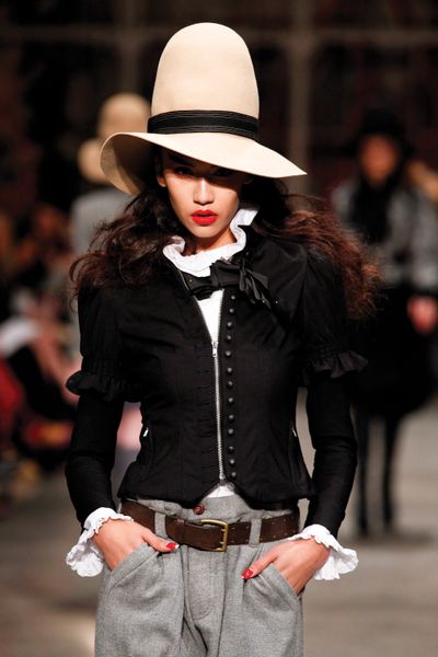 									Dodge 'Black Beauty' Jacket
								, 			White Out 'High Faultin' Shirt
								, 			Smoke Signal 'Paperbag Writer' Pant
			