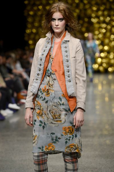 									WEEKENDER 'ROLE REVERSAL' JACKET
								, 			BONNEVILLE 'THE VEST IS HISTORY' VEST
								, 			BIG ROSE 'RAMBLING ROSE' DRESS
								, 			WIRELESS 'CREWS CONTROL' TOP
								, 			TARTAN ARMY 'STROLL HEARTED' PANT
			