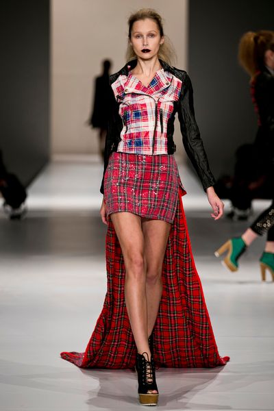 									Obsidian 'Eyelet Witness' jacket
								, 			Skirt - show piece
			