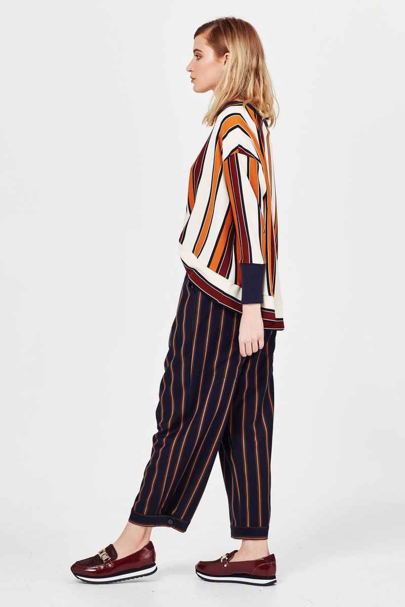 									DOING LINES 'AMERICAN HUSTLE' TOP
								, 			SUITS 'DROP THE GAME' PANT
			