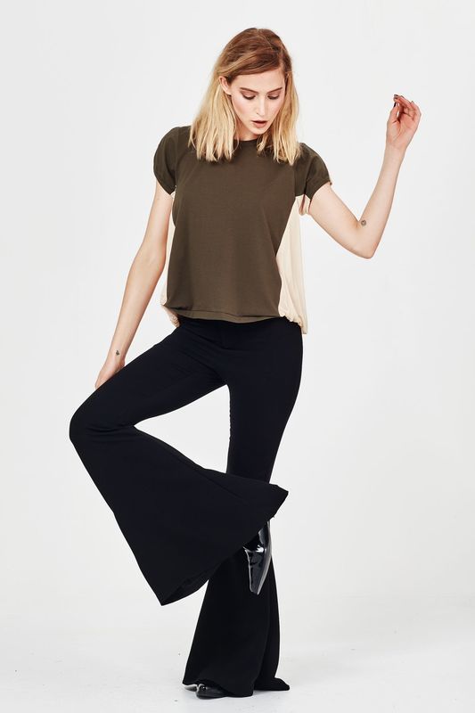 									GOLDBACK 'GREEN AND GOLD' TOP
								, 			OBSIDIAN 'WEAR AND FLARE' PANT
			