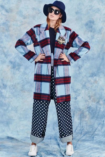 									CASA BLANKET COAT
								, 			SPOT AMUSED PANTS
			