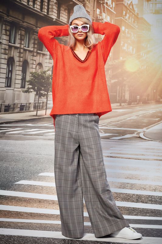 									SOUTHERN LIGHTS JERSEY
								, 			NEVER GO BACK SUNGLASSES
								, 			FALL IN LINE PANTS
			