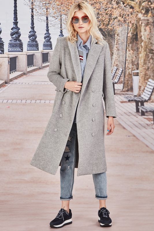 									COAT WORTHY COAT
								, 			THE GRADUTE SHIRT
								, 			ROCKSTAR JEANS
			