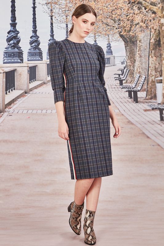 									DRESSING ON THE SIDE DRESS
			