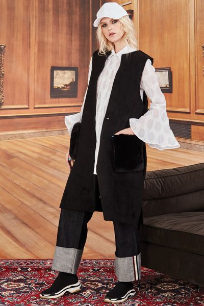 									VEST FRIENDS VEST
								, 			I'LL BE FLARE SHIRT DRESS
								, 			DYE HARD JEANS
			