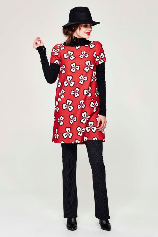 									CODE RED 'RED & BUTTER' DRESS
								, 			GLAM ROCK 'HOPPING MAD' PANT
								, 			AT A STRETCH 'HAN POLO' TOP
			