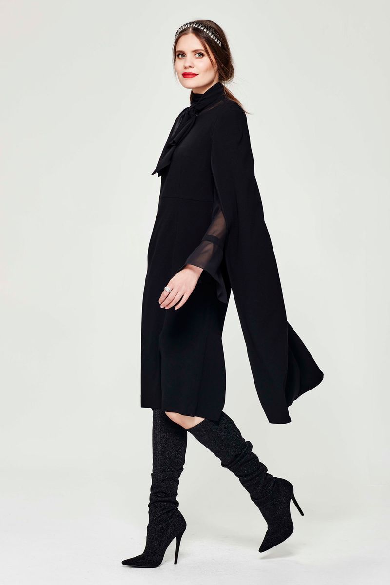 									REBEL HEART 'CUT THE CREPE' DRESS
								, 			PRIM LANE 'INTO THE WILD' BLOUSE
			