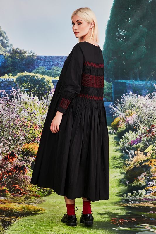 									WE'RE SHIR ABOUT IT DRESS
			