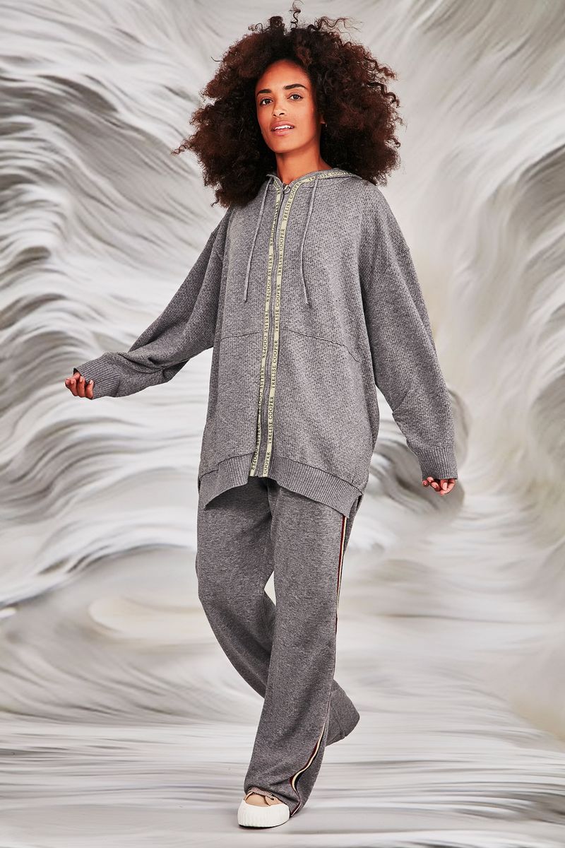 									TAKE IT EASY HOODIE
								, 			JOG MY MEMORY TROUSER
			