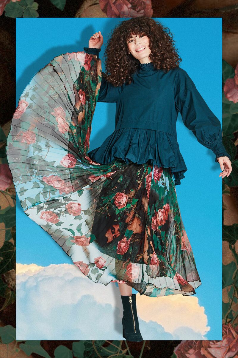 									PLEAT, PRAY, LOVE SKIRT
								, 			DONT BURST MY BUBBLE TOP
			