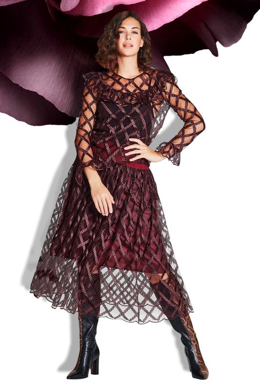 									FREE FALLING SKIRT
								, 			FLOUNCING AROUND TOP
			