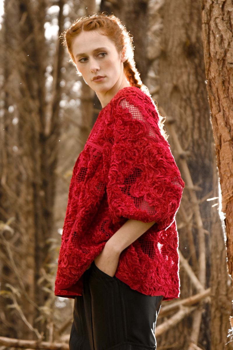 									MINISTRY OF ROMANCE TOP
			