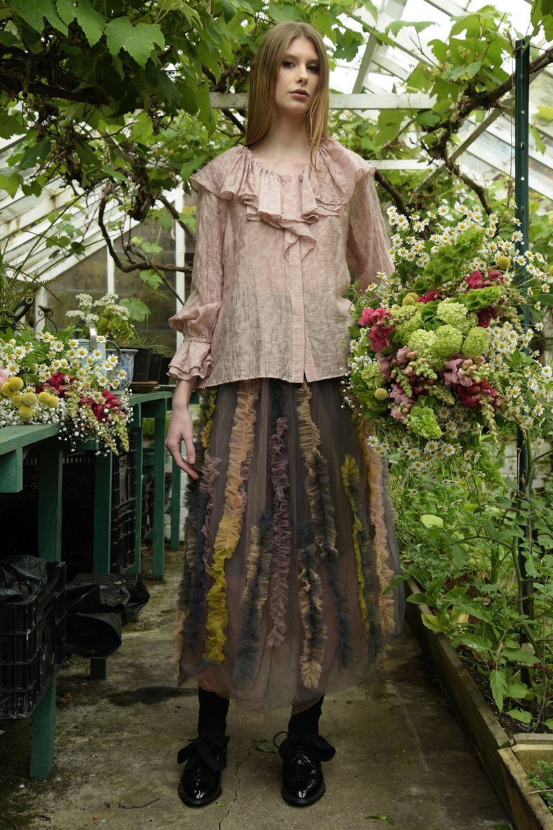 									YOUNG AND MESH SKIRT
			