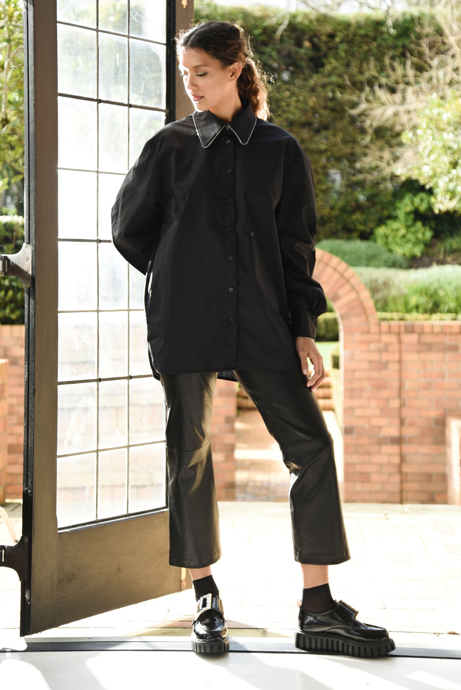 									GATHER ROUND TOP
								, 			SLIP N' SLIDE PANTS
			