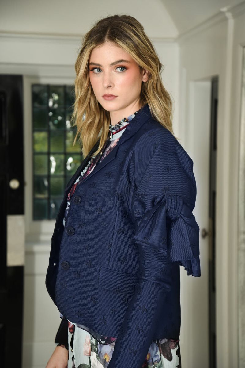 									MY HEART WILL BOW ON JACKET
			