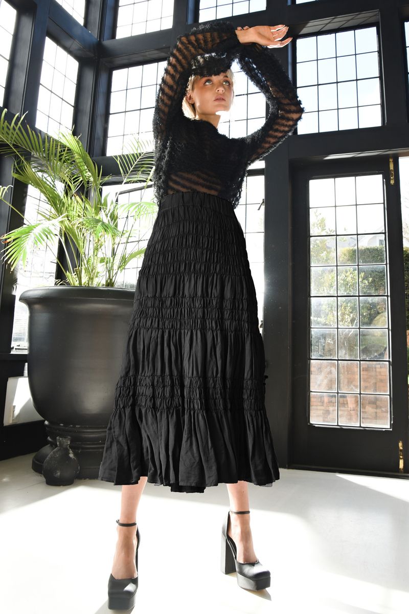 									FRILL ME UP TOP
								, 			SCRUNCHIE BAR SKIRT
			