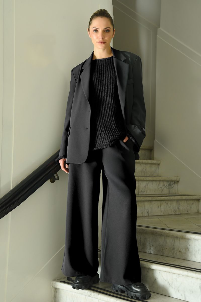 									FIND YOUR STRIDE TROUSER
			