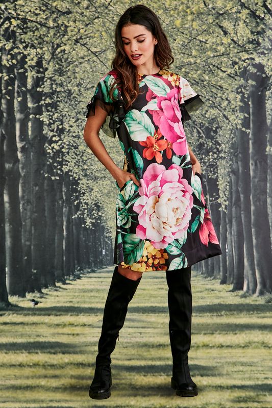 									EVERYTHING I DO DRESS
			