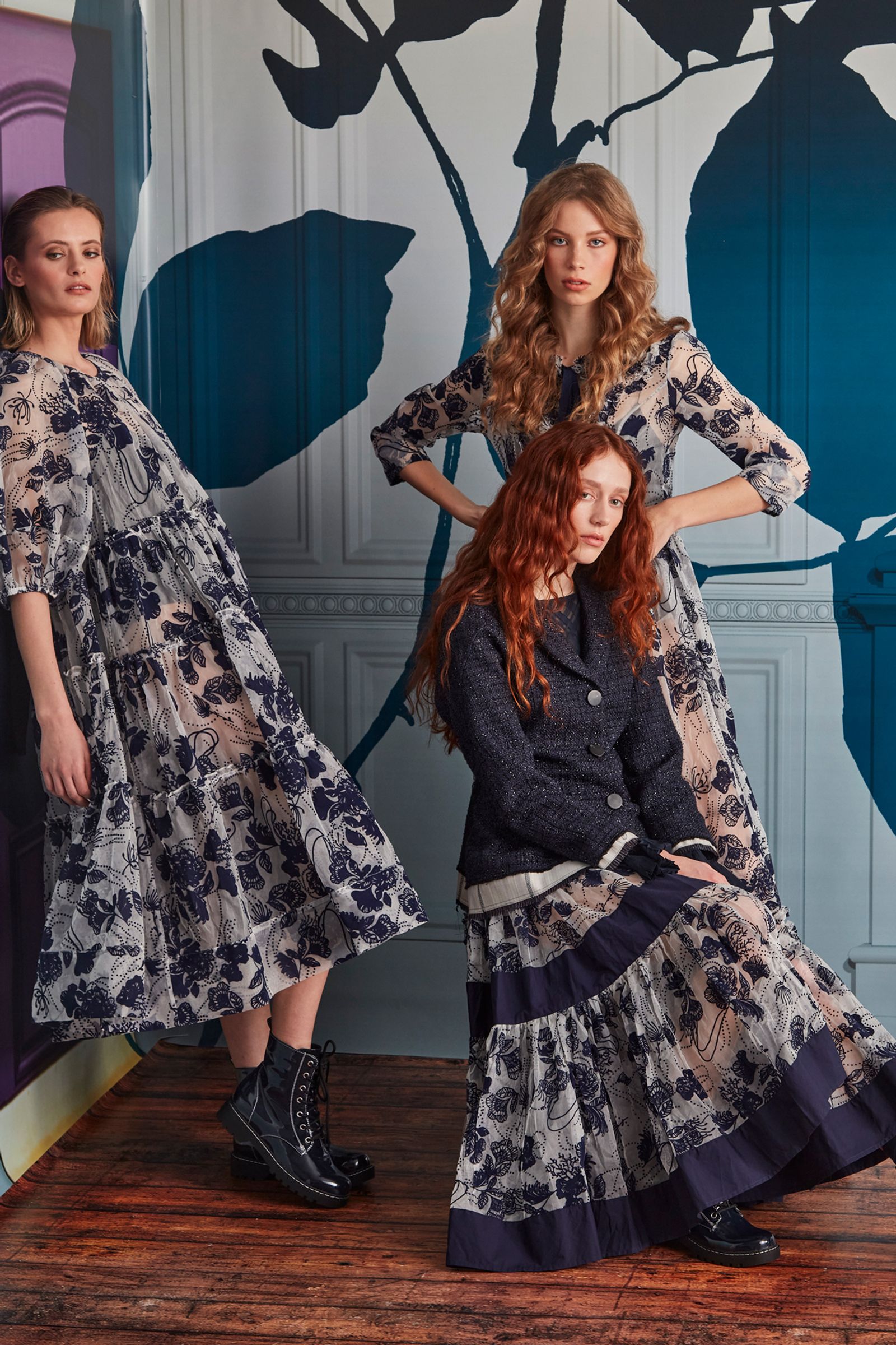 									SLEEVE IT ALL TO ME DRESS
								, 			TREASURING YOU DRESS
								, 			SEAM A LITTLE SEAM JACKET
			