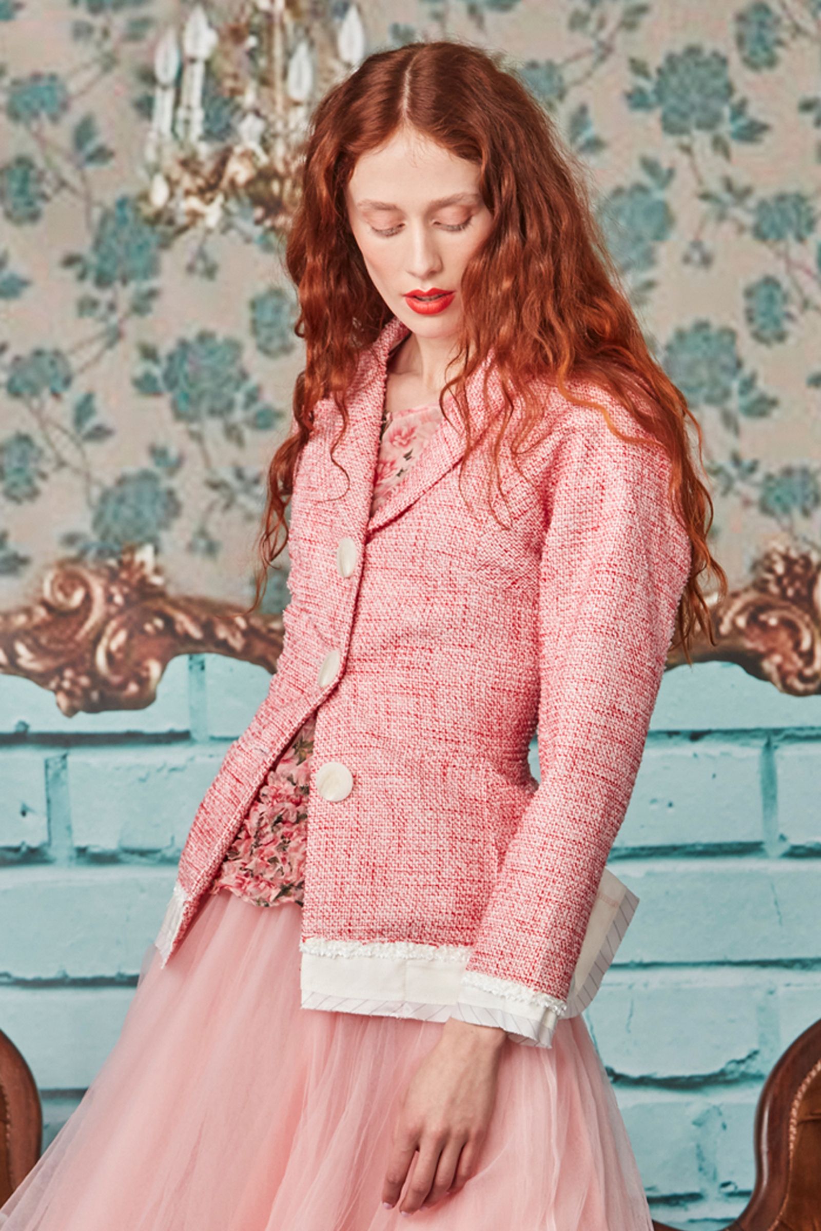 									SEAM A LITTLE SEAM JACKET
								, 			LET'S ROCK N ROLL SKIRT
			