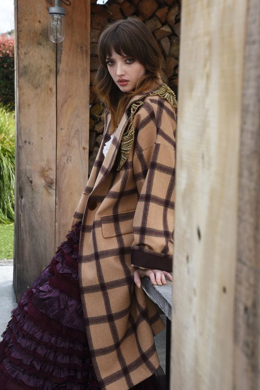 									A WARM RECEPTION COAT
			