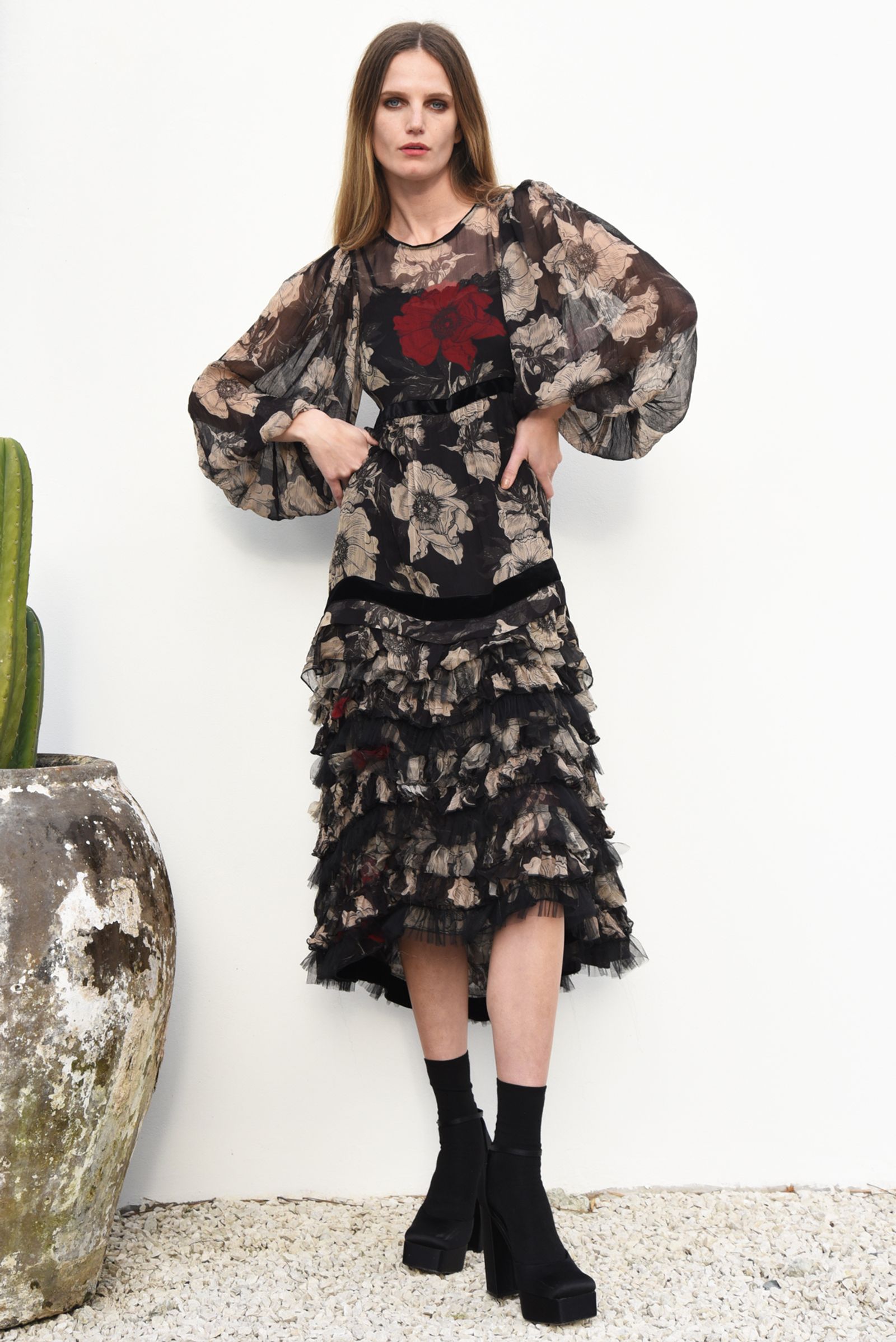 									OUT FRILL DAWN DRESS
			