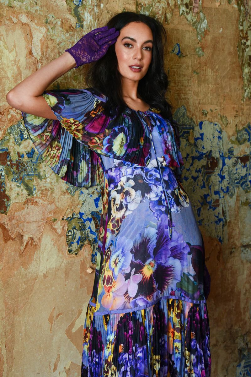 									A PLEATING GLANCE DRESS
			