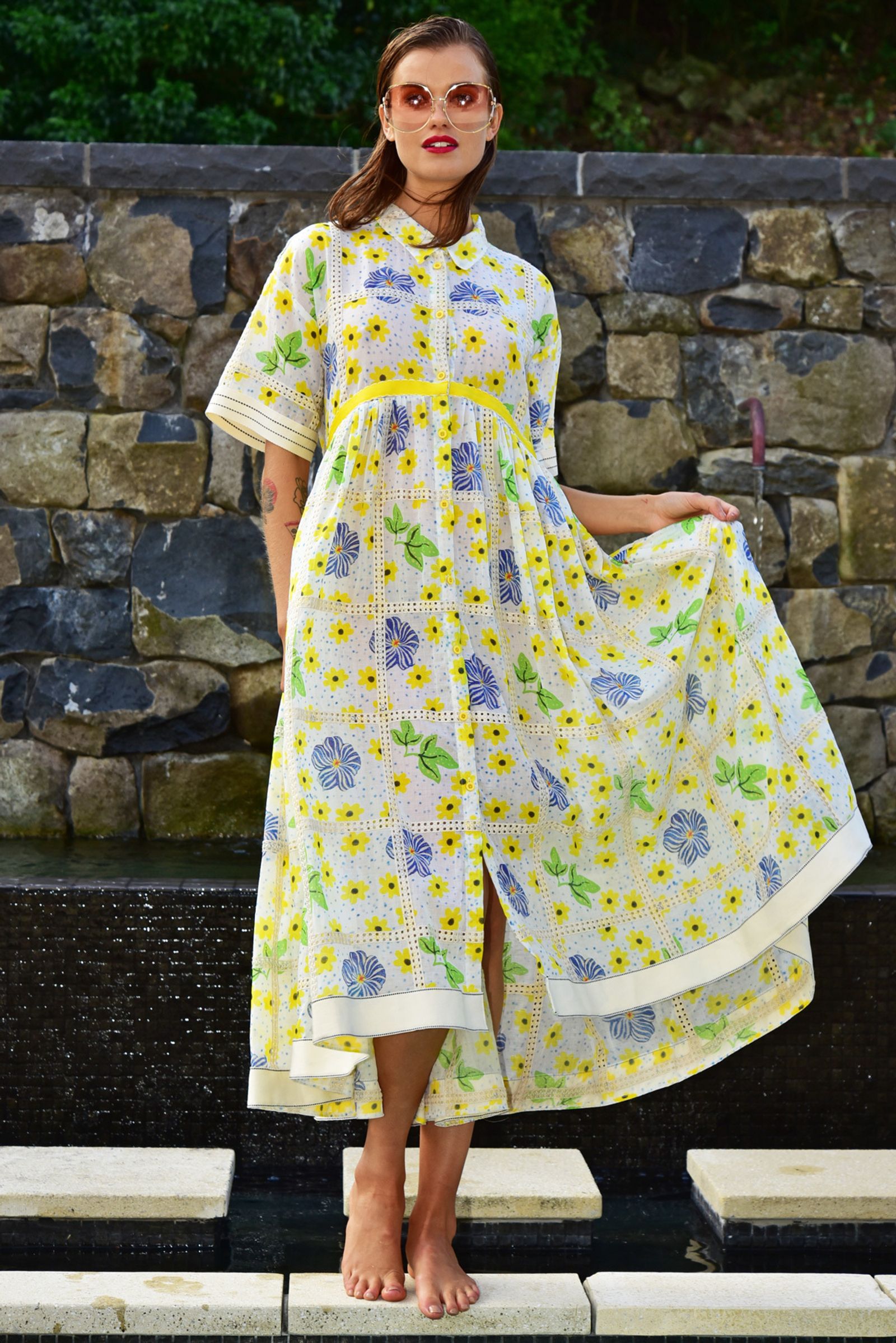 									SUNNY BUSINESS DRESS
			