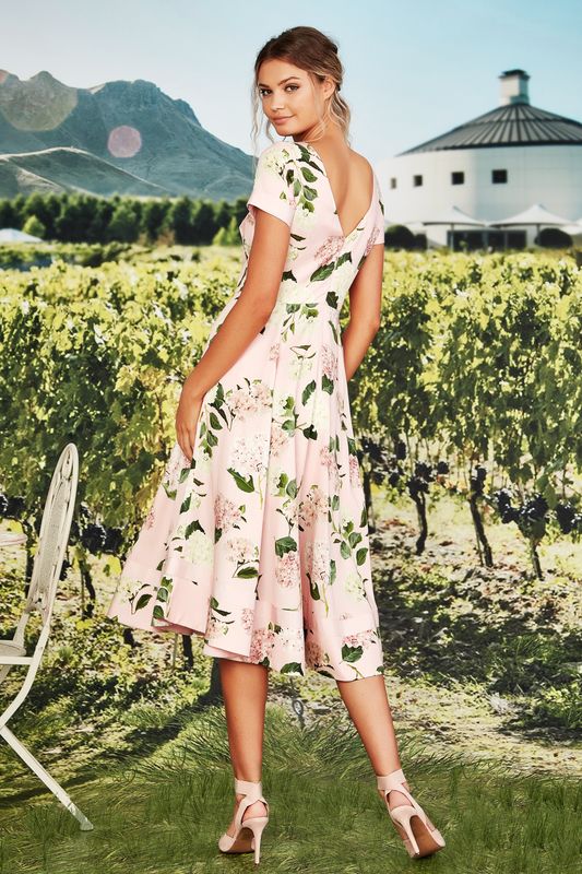 									MARILYN MONROSE DRESS
			