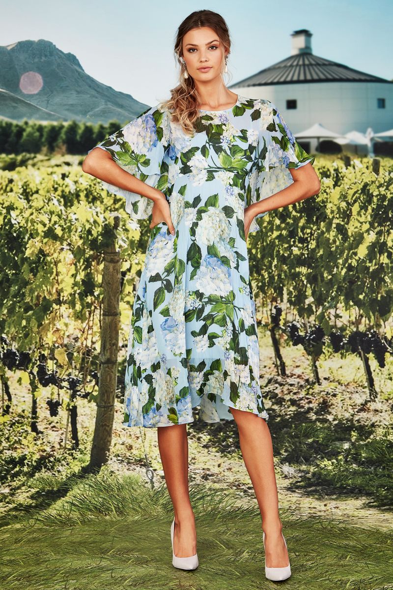 									KISS FROM A ROSE DRESS
			