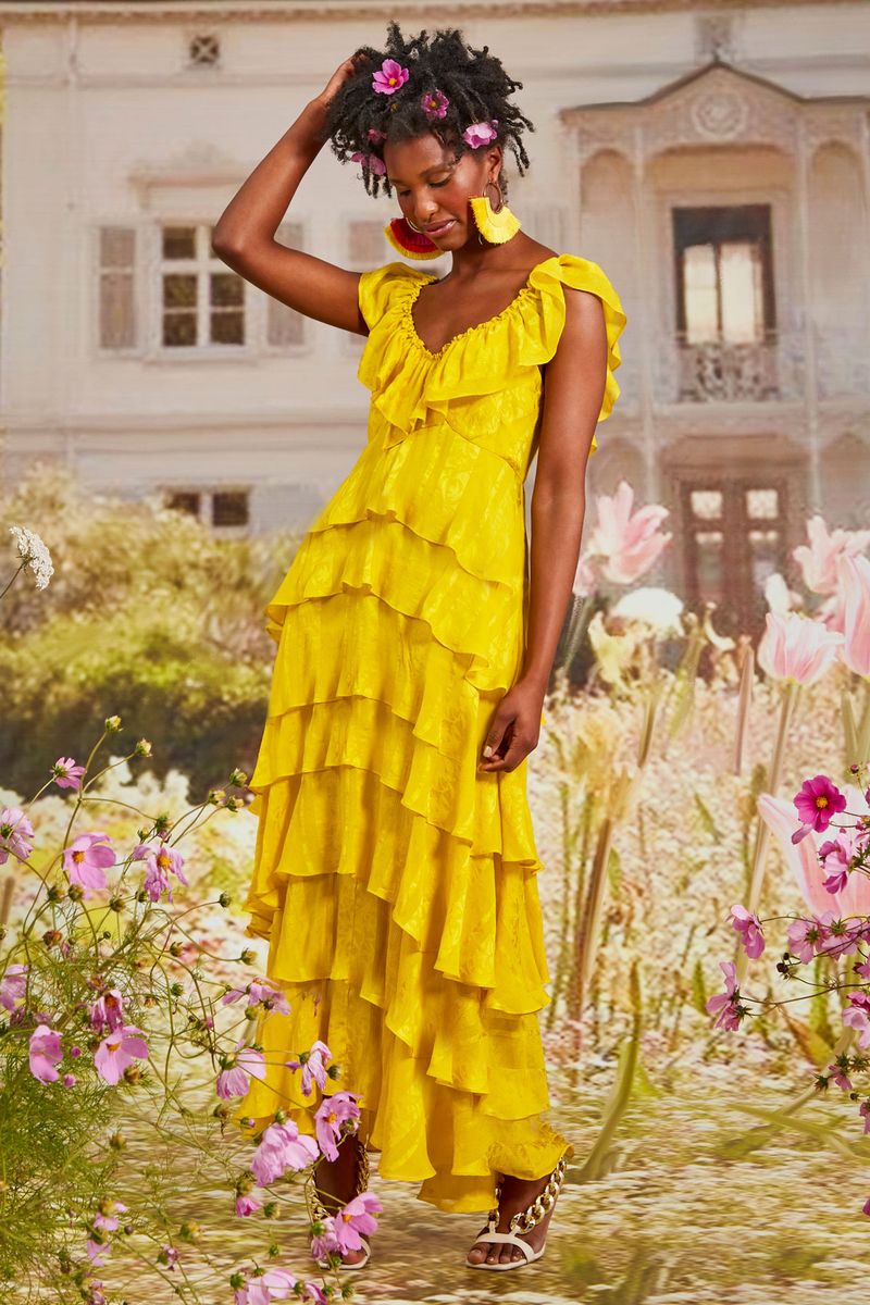 									TIER SHE COMES DRESS
			