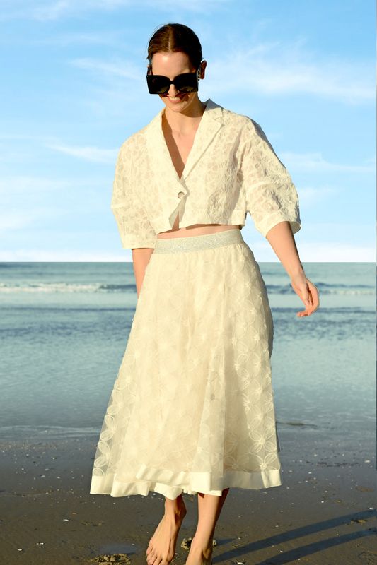 									HEAVENLY CREATURE SKIRT
			