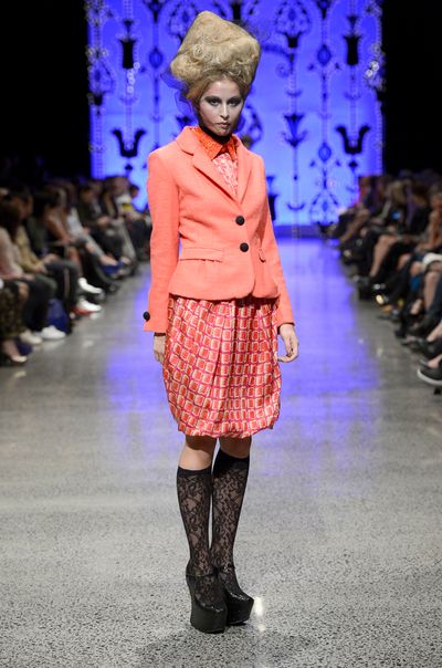 									CRAWFORD 'EYE CANDY' JACKET
								, 			TEST PATTERN 'UNION SQUARE' TOP
								, 			GILLESPIE 'GLAMOUR MODEL' SKIRT
								, 			KIMBERLEY 'DIAMOND MINE' ACCESSORY
			